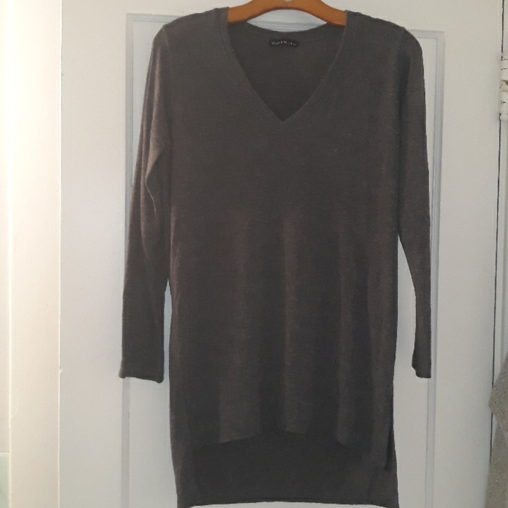 Nally & Millie V-neck Tunic